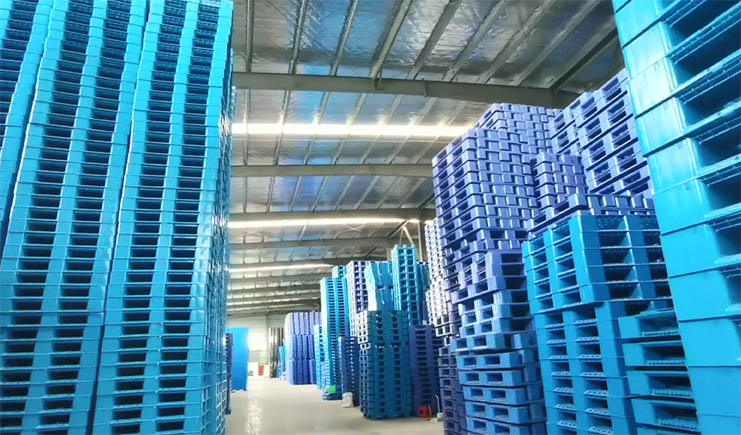 擔(dān)當(dāng)物流運(yùn)輸中的重要角色——塑料托盤(pán)