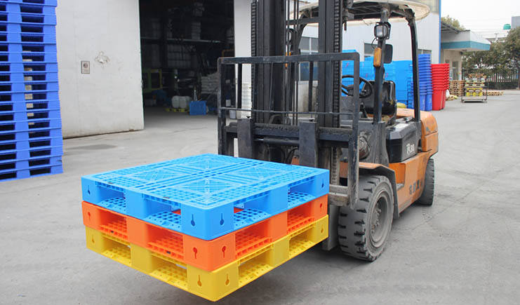 塑料托盤廠家，為現(xiàn)代物流注入新活力